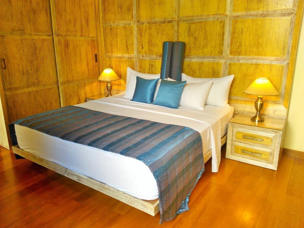 White Palace Hotel Gampaha Esterno foto